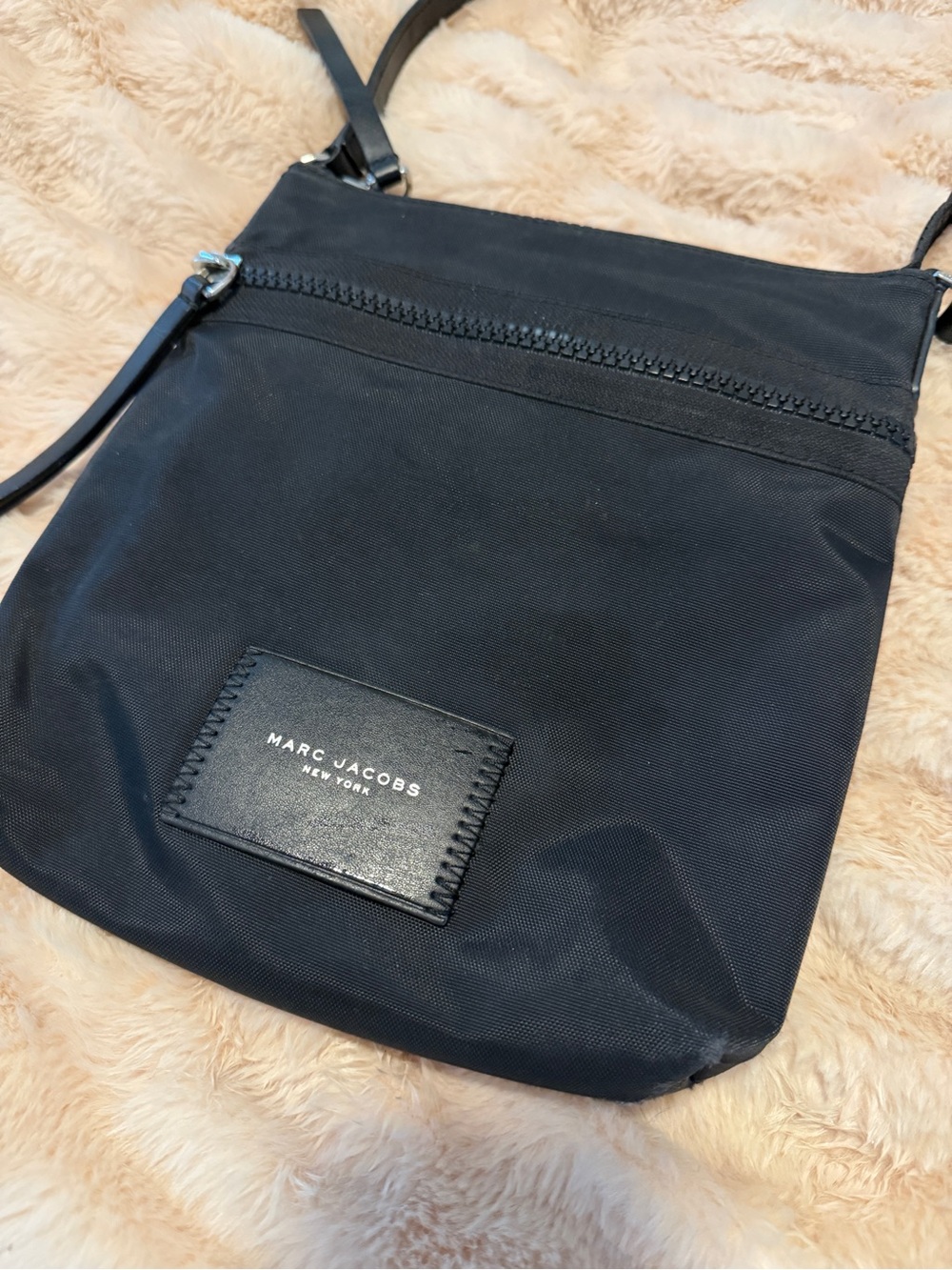 Marc Jacobs Black Nylon Crossbody Belt Bag - Picture 2 of 9